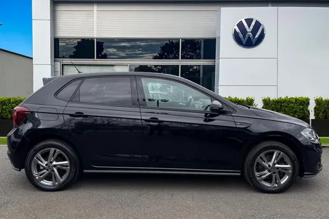 DN22XVG Volkswagen Polo 1.0 TSI 110 R-Line 5dr DSG Thumbnail #4