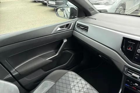 DN22XVG Volkswagen Polo 1.0 TSI 110 R-Line 5dr DSG Thumbnail #16