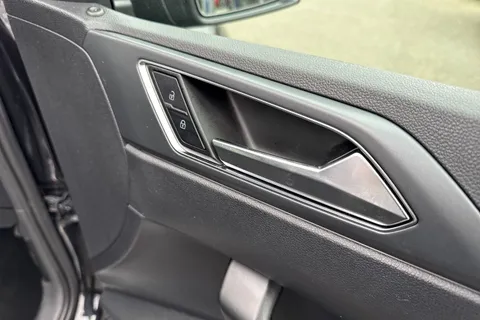 DN22XVG Volkswagen Polo 1.0 TSI 110 R-Line 5dr DSG Thumbnail #19