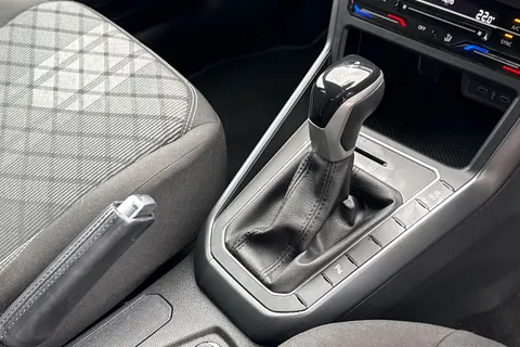 DN22XVG Volkswagen Polo 1.0 TSI 110 R-Line 5dr DSG Thumbnail #21