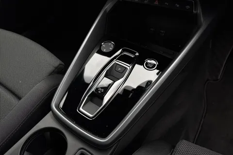 CU75LWO Audi A3 Sportback Sport 30 TFSI 116 PS S tronic Thumbnail #24