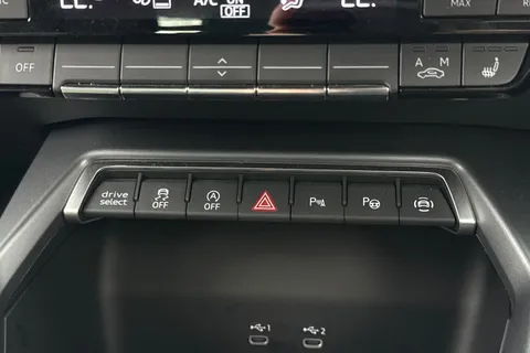 CU75LWO Audi A3 Sportback Sport 30 TFSI 116 PS S tronic Thumbnail #48