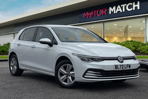 BL72LFW Volkswagen Golf 1.5 TSI Life Euro 6 (s/s) 5dr Thumbnail #2