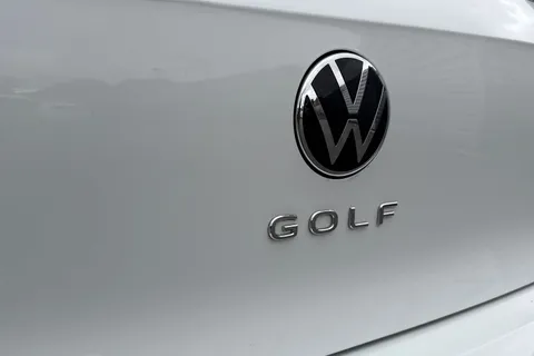 BL72LFW Volkswagen Golf 1.5 TSI Life Euro 6 (s/s) 5dr Thumbnail #29