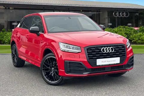 PX70NVY Audi Q2 Black Edition 35 TFSI  150 PS S tronic Thumbnail #2