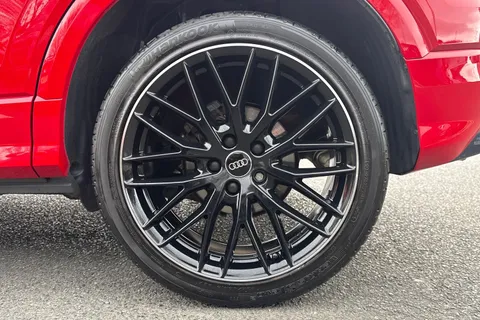 PX70NVY Audi Q2 Black Edition 35 TFSI  150 PS S tronic Thumbnail #12