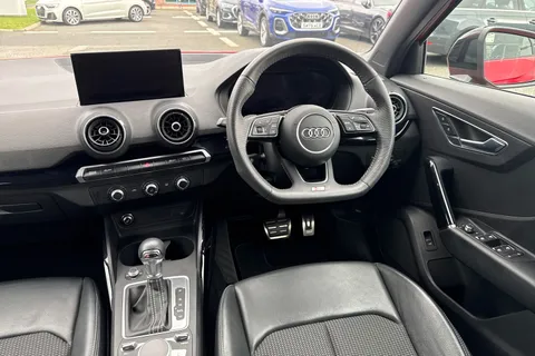 PX70NVY Audi Q2 Black Edition 35 TFSI  150 PS S tronic Thumbnail #19