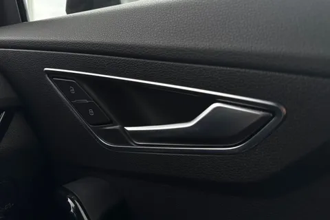 PX70NVY Audi Q2 Black Edition 35 TFSI  150 PS S tronic Thumbnail #22