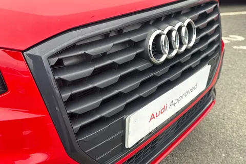 PX70NVY Audi Q2 Black Edition 35 TFSI  150 PS S tronic Thumbnail #27