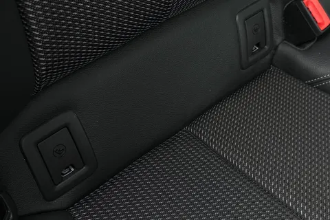 PX70NVY Audi Q2 Black Edition 35 TFSI  150 PS S tronic Thumbnail #36