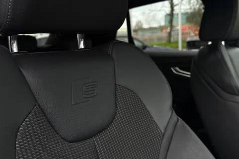 PX70NVY Audi Q2 Black Edition 35 TFSI  150 PS S tronic Thumbnail #41