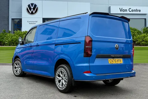 CX75HYV Volkswagen Transporter 2.0 TDI 110 Commerce Pro Van Thumbnail #2