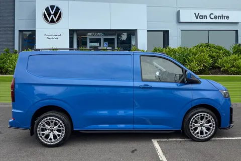 CX75HYV Volkswagen Transporter 2.0 TDI 110 Commerce Pro Van Thumbnail #3
