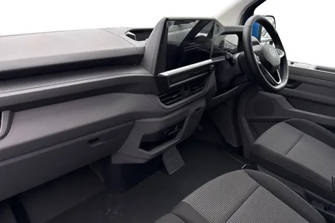 MF26ERZ Volkswagen Transporter SWB 150PS AUTO Thumbnail #9