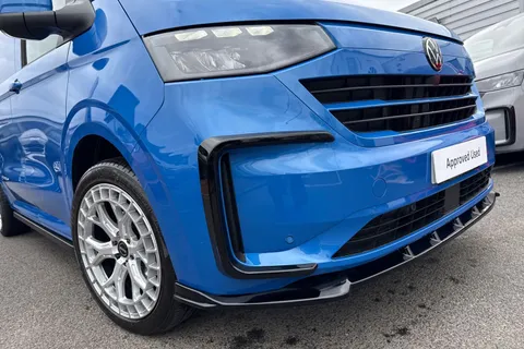 CX75HYV Volkswagen Transporter 2.0 TDI 110 Commerce Pro Van Thumbnail #17