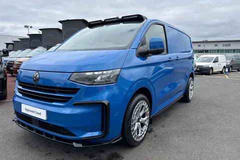 CX75HYV Volkswagen Transporter 2.0 TDI 110 Commerce Pro Van Thumbnail #25