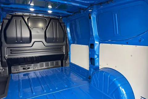 CX75HYV Volkswagen Transporter 2.0 TDI 110 Commerce Pro Van Thumbnail #27