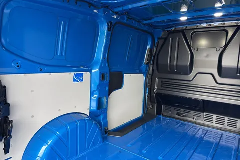CX75HYV Volkswagen Transporter 2.0 TDI 110 Commerce Pro Van Thumbnail #28