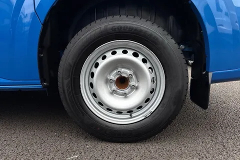 MF26ERZ Volkswagen Transporter SWB 150PS AUTO Thumbnail #24