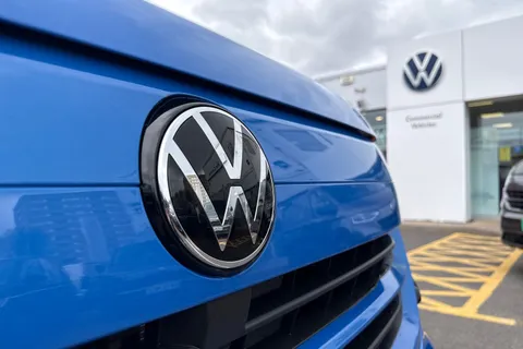 CX75HYV Volkswagen Transporter 2.0 TDI 110 Commerce Pro Van Thumbnail #46