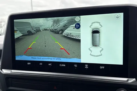 MF26ERZ Volkswagen Transporter SWB 150PS AUTO Thumbnail #39