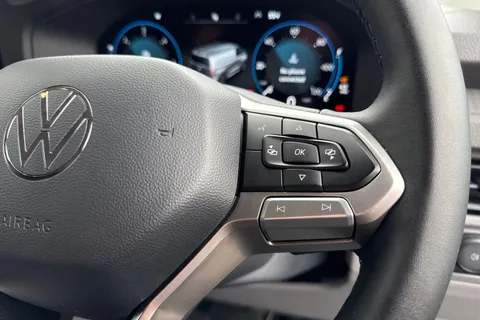 CX75HYV Volkswagen Transporter 2.0 TDI 110 Commerce Pro Van Thumbnail #54