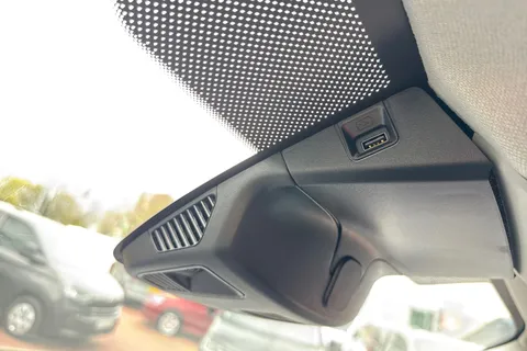 CX75HYV Volkswagen Transporter 2.0 TDI 110 Commerce Pro Van Thumbnail #55