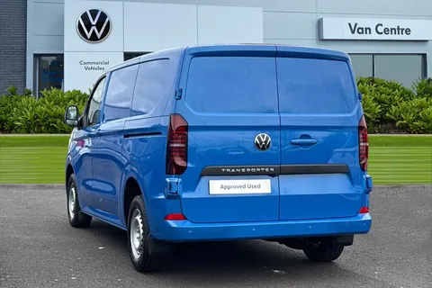 MF26ERU Volkswagen Transporter SWB 150PS AUTO Thumbnail #3