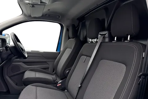 MF26ERU Volkswagen Transporter SWB 150PS AUTO Thumbnail #11