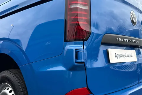 MF26ERU Volkswagen Transporter SWB 150PS AUTO Thumbnail #16