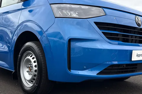 MF26ERU Volkswagen Transporter SWB 150PS AUTO Thumbnail #17