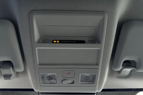 MF26ERU Volkswagen Transporter SWB 150PS AUTO Thumbnail #35