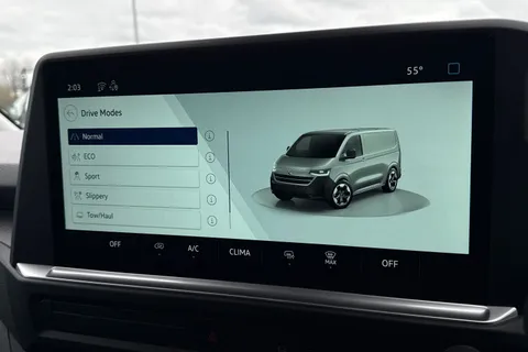 MF26ERU Volkswagen Transporter SWB 150PS AUTO Thumbnail #41