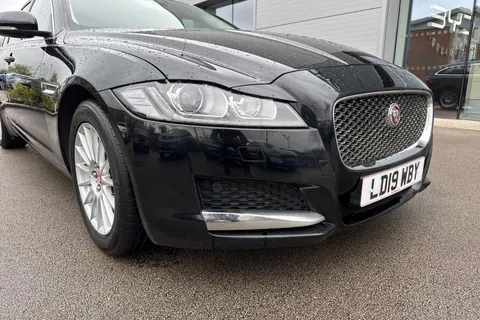 LD19WBY Jaguar XF 2.0d Portfolio Sportbrake Euro 6 (s/s) 5dr Thumbnail #18