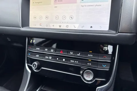 LD19WBY Jaguar XF 2.0d Portfolio Sportbrake Euro 6 (s/s) 5dr Thumbnail #20