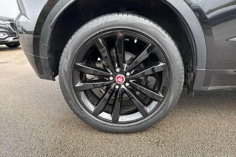 OW19GWM Jaguar E-Pace 2.0 D180 R-Dynamic HSE Auto AWD Euro 6 (s/s) 5dr Thumbnail #24