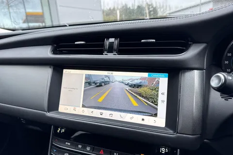 LD19WBY Jaguar XF 2.0d Portfolio Sportbrake Euro 6 (s/s) 5dr Thumbnail #37