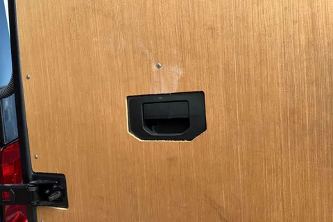 CX74ZXR Volkswagen Crafter 2.0 TDI 140PS Commerce High Roof Van Thumbnail #32