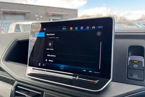 CX74ZXR Volkswagen Crafter 2.0 TDI 140PS Commerce High Roof Van Thumbnail #46