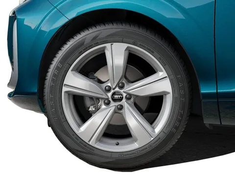  Audi Q3 1.5 TFSI S line S Tronic Euro 6 (s/s) 5dr Thumbnail #8