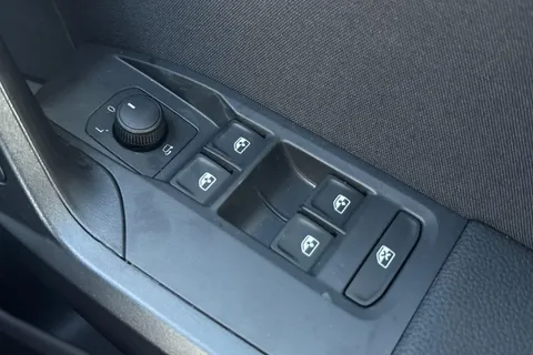 33 of 41 for SEAT Ibiza 1.0 TSI FR Euro 6 (s/s) 5dr