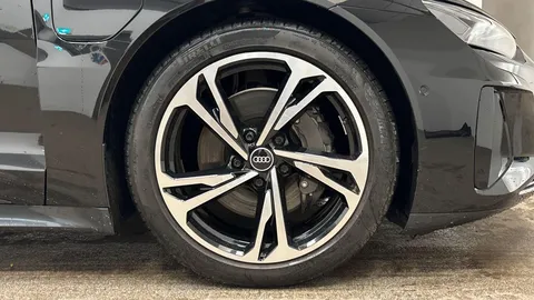 BD72YBG Audi e-tron GT 93.4kWh Auto quattro 4dr Thumbnail #9
