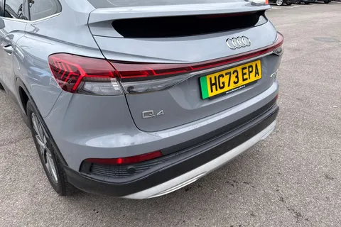 8 of 54 for Audi Q4 e-tron Q4 Sportback (O) Sport 40 e-tron 150,00 kW