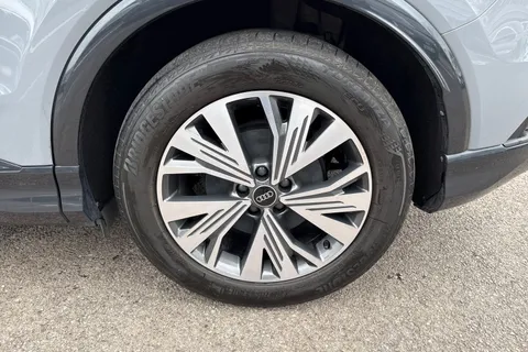 11 of 54 for Audi Q4 e-tron Q4 Sportback (O) Sport 40 e-tron 150,00 kW