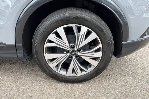 13 of 54 for Audi Q4 e-tron Q4 Sportback (O) Sport 40 e-tron 150,00 kW