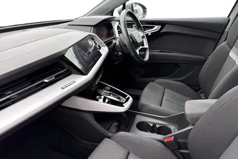 15 of 54 for Audi Q4 e-tron Q4 Sportback (O) Sport 40 e-tron 150,00 kW