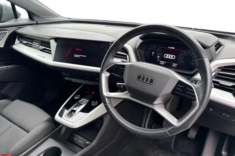 18 of 54 for Audi Q4 e-tron Q4 Sportback (O) Sport 40 e-tron 150,00 kW