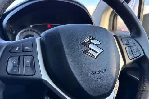 DK23ULZ Suzuki S-Cross 1.4 Boosterjet MHEV Motion Euro 6 (s/s) 5dr Thumbnail #47