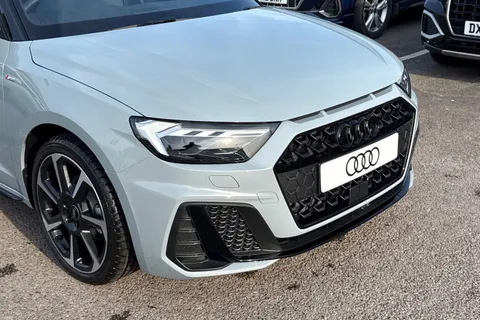 Audi A1 1.0 TFSI 30 Black Edition Sportback Euro 6 (s/s) 5dr Thumbnail #9