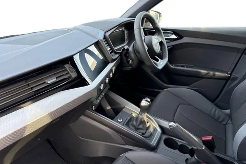 Audi A1 1.0 TFSI 30 Black Edition Sportback Euro 6 (s/s) 5dr Thumbnail #15